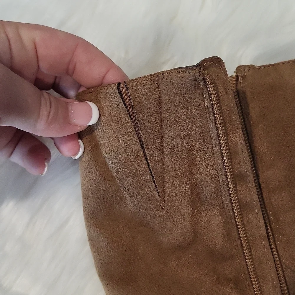 CUTE Suede boots! - Picture 10 of 12